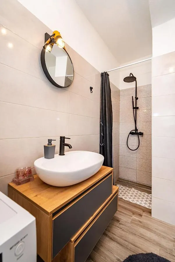 Apartman Miss Pridraga 0*,  Croatia