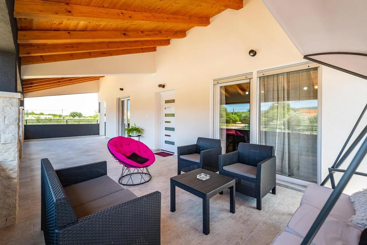 Apartment Apartman Miss Pridraga Croatia